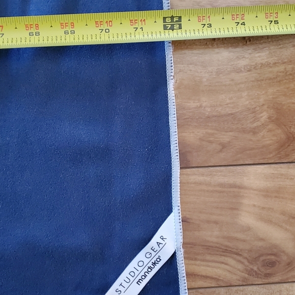 Manduka eQua toga mat towel - Picture 6 of 8